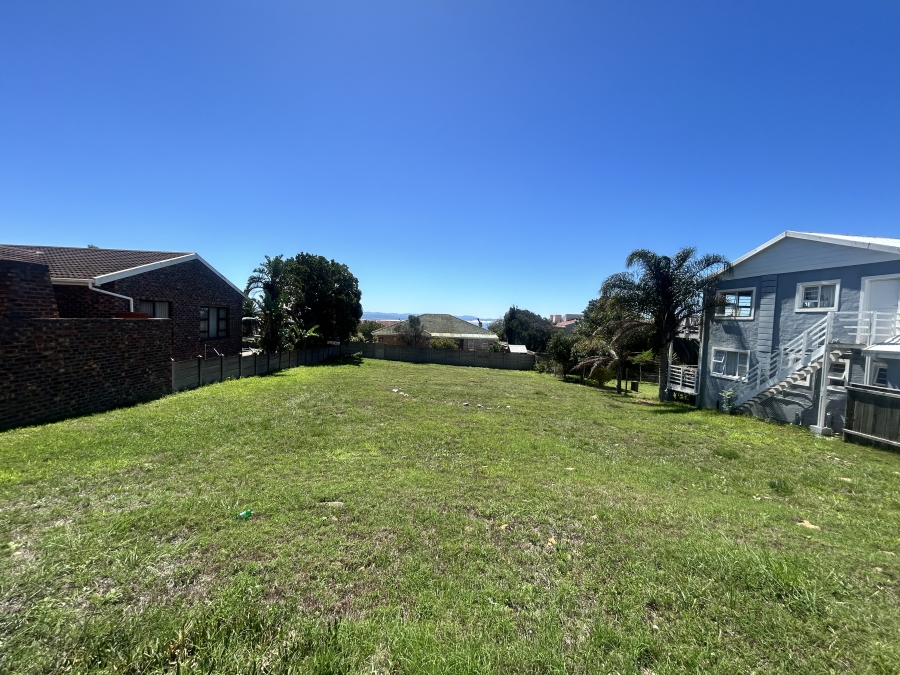 0 Bedroom Property for Sale in Wavecrest Eastern Cape